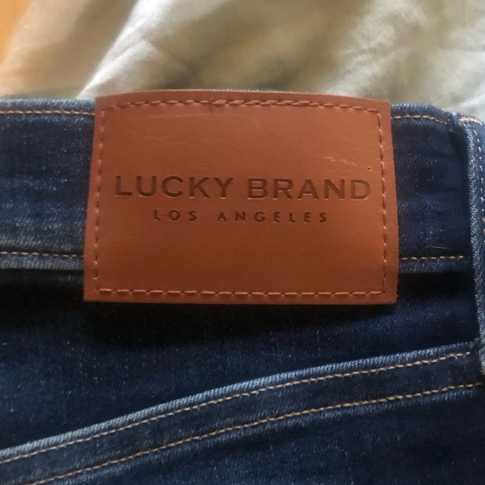 Lucky brand size 6 skinny jeans great condition